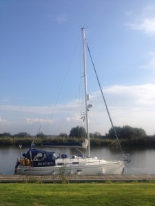 Shoreside pontoon at Rieux