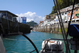 Entrance to inner harbour from Transito pontoon.