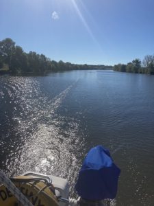 Lazy wake on a lazy river